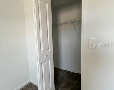 1609 Cross Prairie Parkway - Photo Thumbnail 27