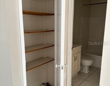 2709 Club Circle - Photo Thumbnail 6