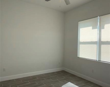 358 Albatross Road - Photo Thumbnail 33