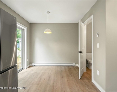 820 822 Delaware Street - Photo Thumbnail 6