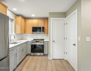 820 822 Delaware Street - Photo Thumbnail 11