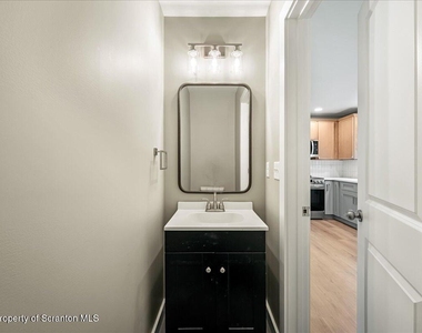 820 822 Delaware Street - Photo Thumbnail 5