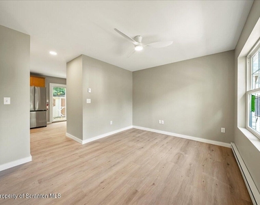 820 822 Delaware Street - Photo Thumbnail 18