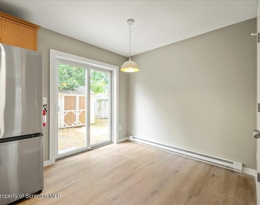 820 822 Delaware Street - Photo Thumbnail 7