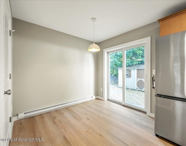 820 822 Delaware Street - Photo Thumbnail 9