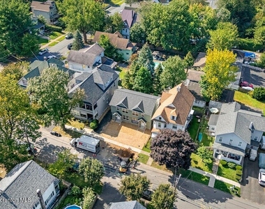 820 822 Delaware Street - Photo Thumbnail 34