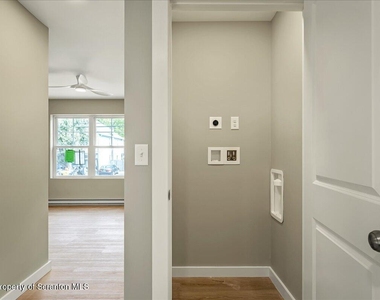 820 822 Delaware Street - Photo Thumbnail 4