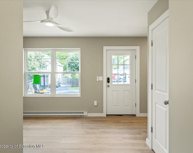 820 822 Delaware Street - Photo Thumbnail 8