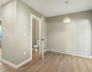 820 822 Delaware Street - Photo Thumbnail 12