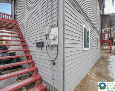 13 School Street - Photo Thumbnail 1