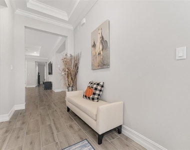4306 Nw 54th Terrace - Photo Thumbnail 4