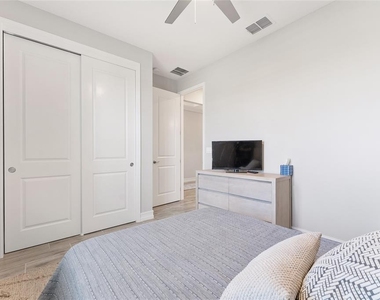 4306 Nw 54th Terrace - Photo Thumbnail 47