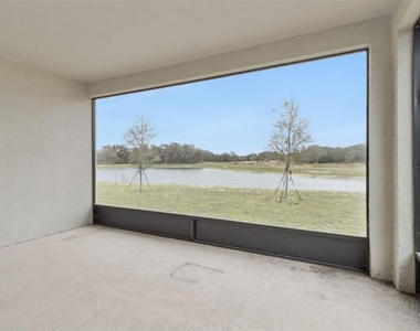 654 Heritage Square Drive - Photo Thumbnail 27