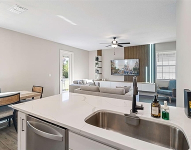 7796 Somersworth Drive - Photo Thumbnail 8