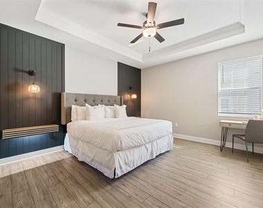 7796 Somersworth Drive - Photo Thumbnail 15