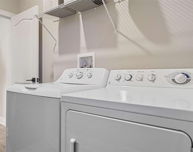 7796 Somersworth Drive - Photo Thumbnail 34