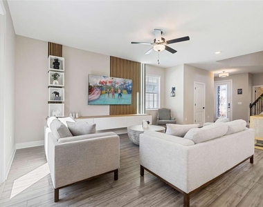 7796 Somersworth Drive - Photo Thumbnail 13
