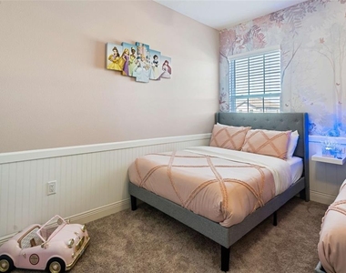 7796 Somersworth Drive - Photo Thumbnail 24