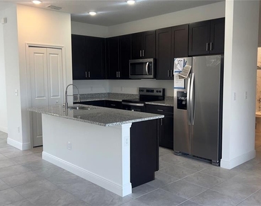16390 Sw 17th Terrace Road - Photo Thumbnail 3