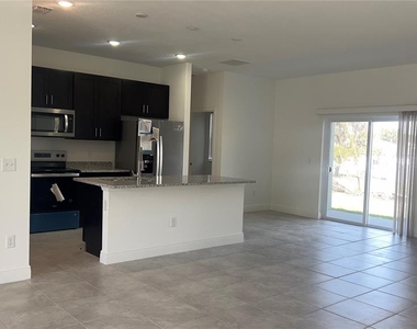 16390 Sw 17th Terrace Road - Photo Thumbnail 2