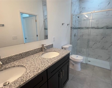 16390 Sw 17th Terrace Road - Photo Thumbnail 23