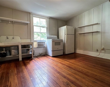 414 Ne 5th Avenue - Photo Thumbnail 4