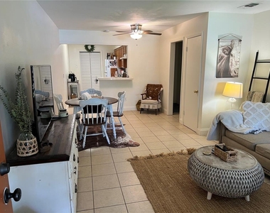 3706 Nw 45th Street - Photo Thumbnail 10