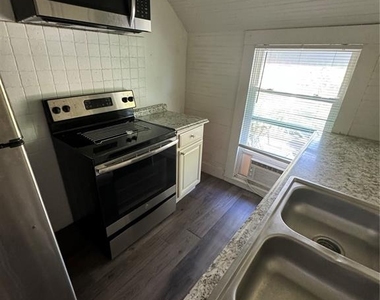 7306 Earlwood Avenue - Photo Thumbnail 1