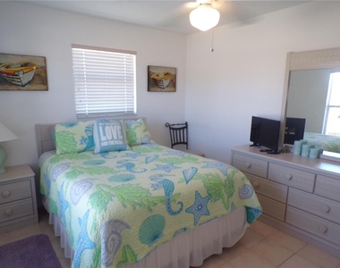 27097 Omni Lane - Photo Thumbnail 10