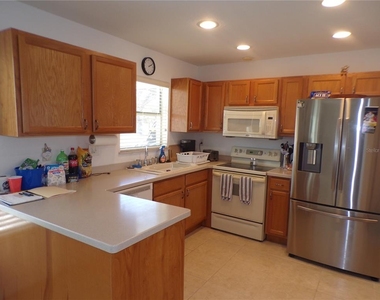 27097 Omni Lane - Photo Thumbnail 7