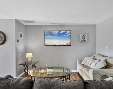 3425 Fairview Drive - Photo Thumbnail 3
