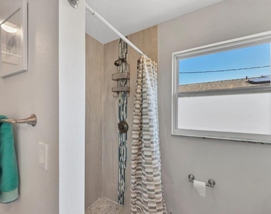 3425 Fairview Drive - Photo Thumbnail 23