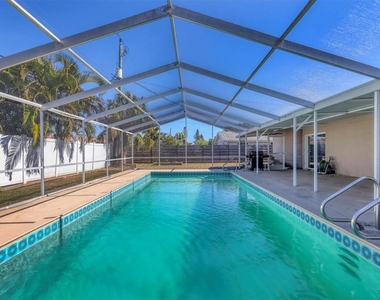 3425 Fairview Drive - Photo Thumbnail 37