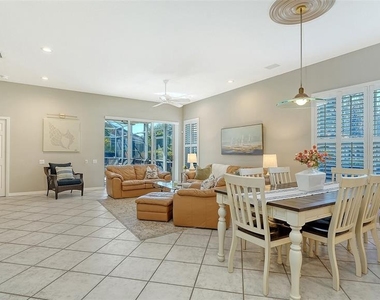 5811 White Oak Bayou Court - Photo Thumbnail 24