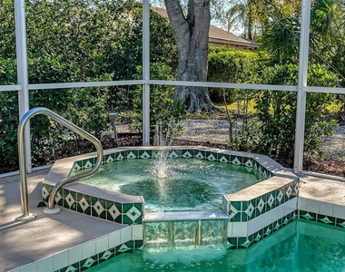 5811 White Oak Bayou Court - Photo Thumbnail 37