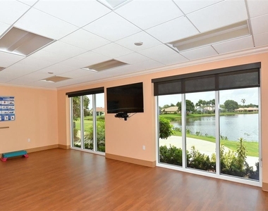 5811 White Oak Bayou Court - Photo Thumbnail 57
