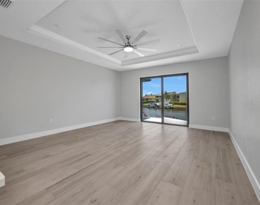 1327 Wesley Drive - Photo Thumbnail 10