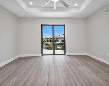 1327 Wesley Drive - Photo Thumbnail 21