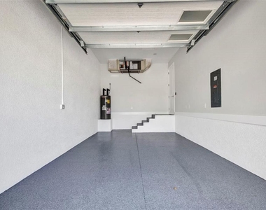 1327 Wesley Drive - Photo Thumbnail 26