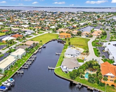 1327 Wesley Drive - Photo Thumbnail 39