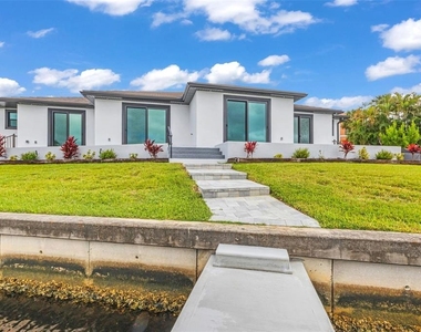 1327 Wesley Drive - Photo Thumbnail 28
