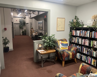 124 Court Street - Photo Thumbnail 2