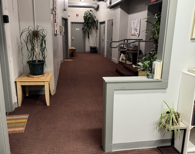 124 Court Street - Photo Thumbnail 23