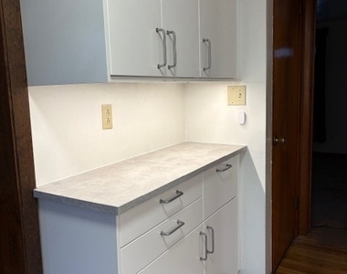 4011 Arsenal Pl - Photo Thumbnail 6