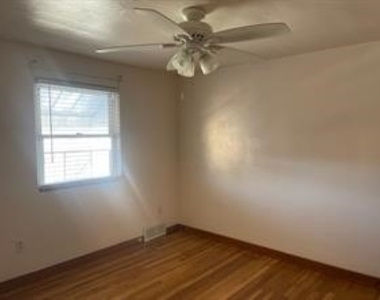 4011 Arsenal Pl - Photo Thumbnail 13