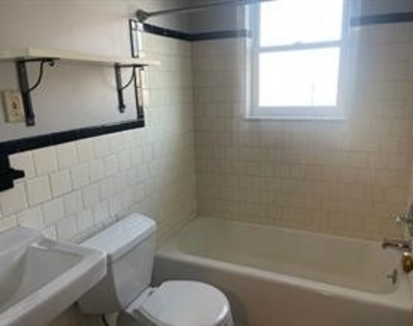 4011 Arsenal Pl - Photo Thumbnail 16