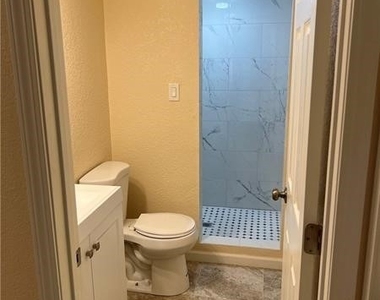 539 E Saint Louis Avenue - Photo Thumbnail 6