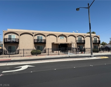 539 E Saint Louis Avenue - Photo Thumbnail 1