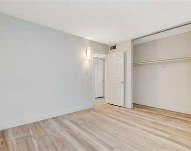 3841 Daisy Street - Photo Thumbnail 25