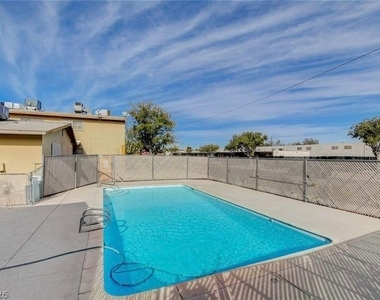 3841 Daisy Street - Photo Thumbnail 30